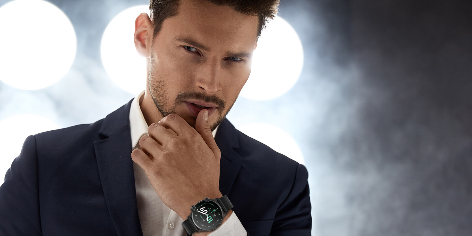 Smartwatch masculino moderno com despertador