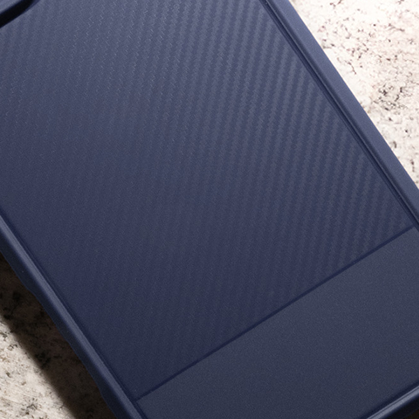 Простой углеродный чехол черный 