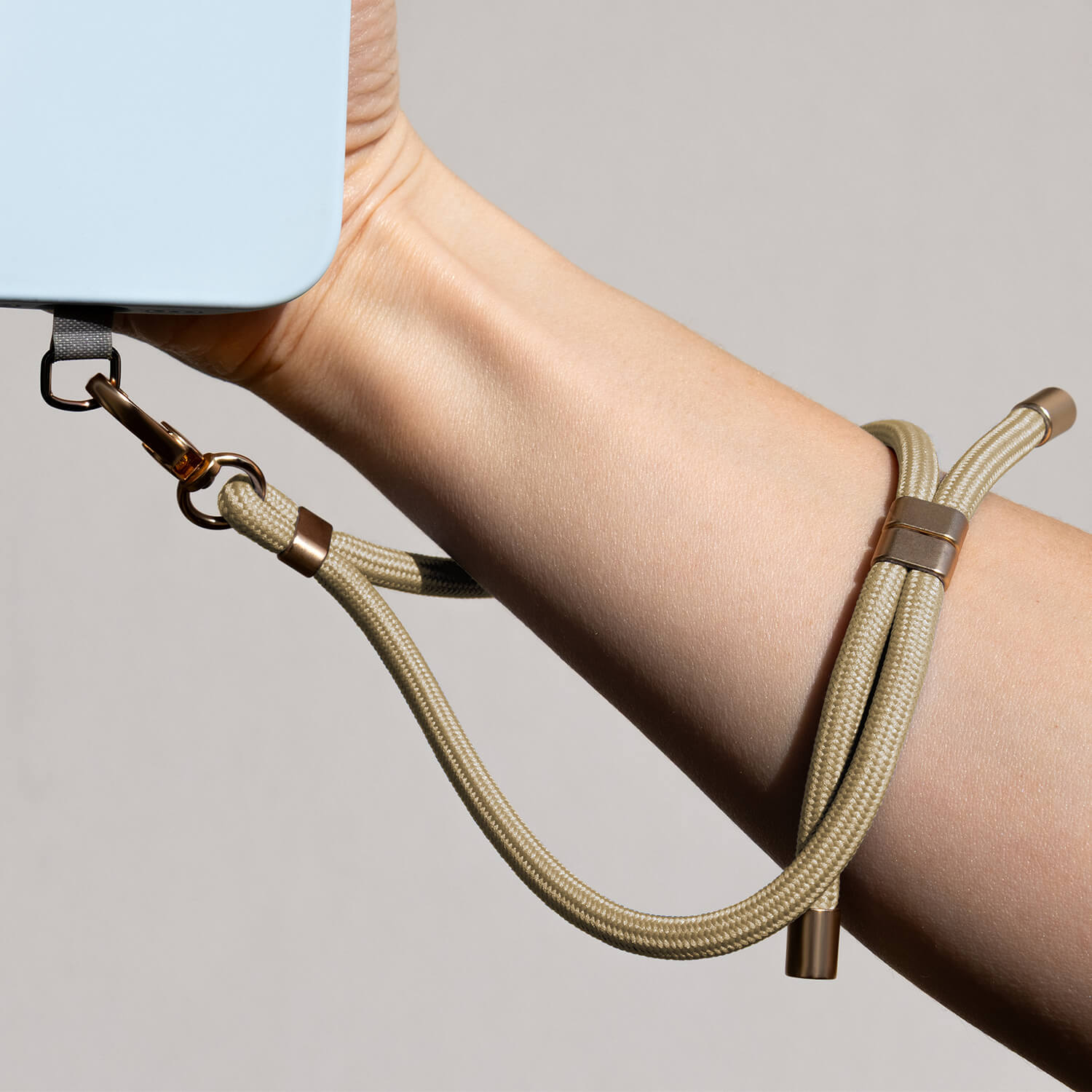 Nastaviteľná dĺžka zápästného popruhu